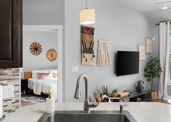 Luxe Boho Chic5br Woodbine Kalahari Holiday home