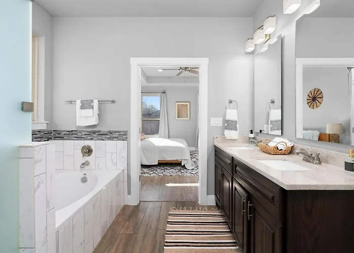 Luxe Boho Chic5br Woodbine Kalahari * Round Rock